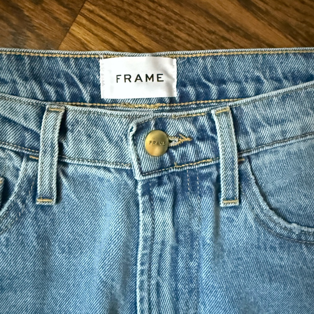 FRAME Denim 28 Straight Jeans